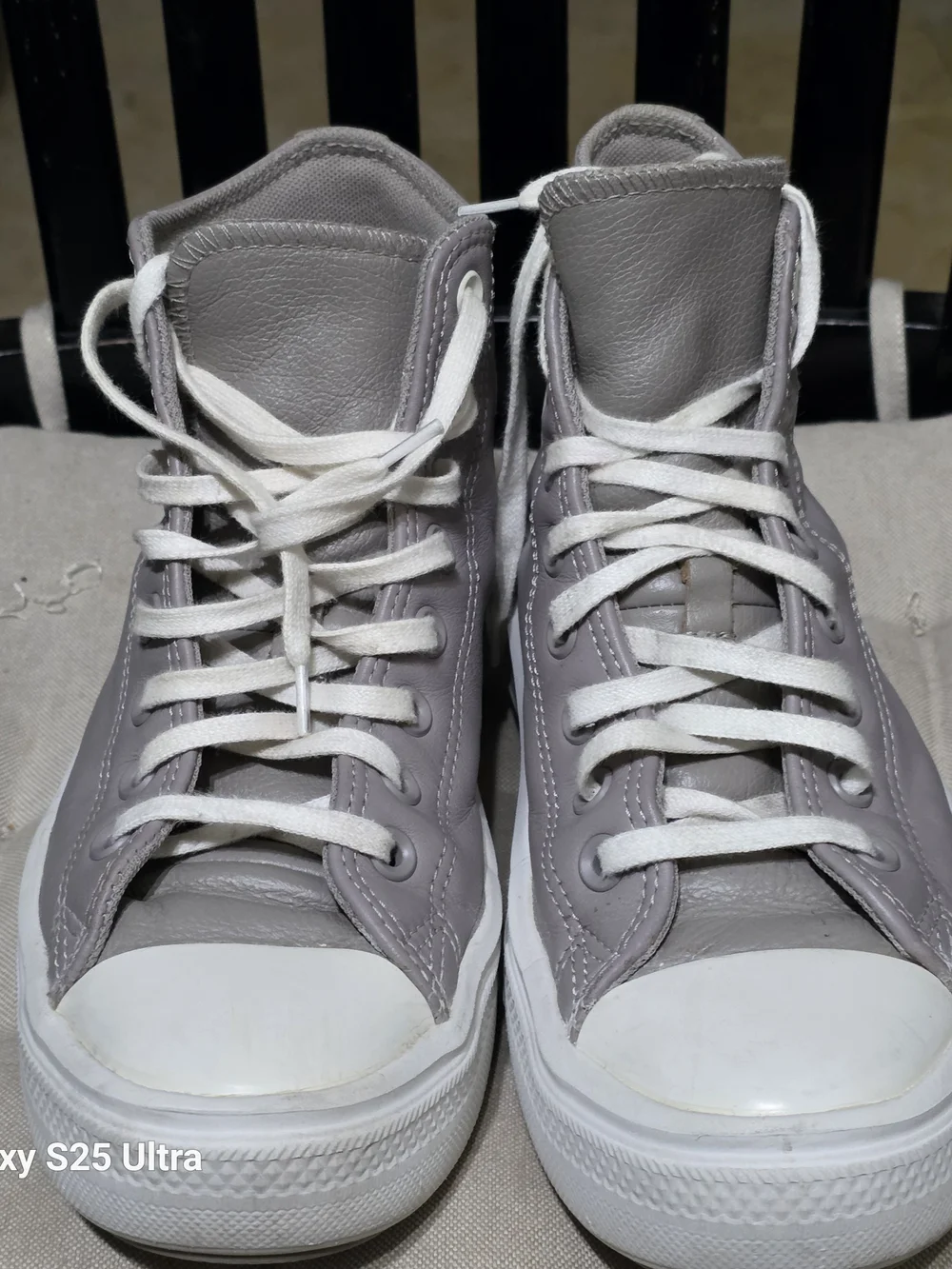 Converse Gray High-Top Sneakers with White Soles Uaed Size 8.5